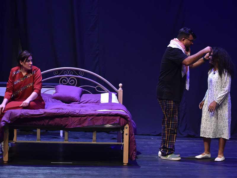 البلام وهبة الدري في مشهد من «التابعة»