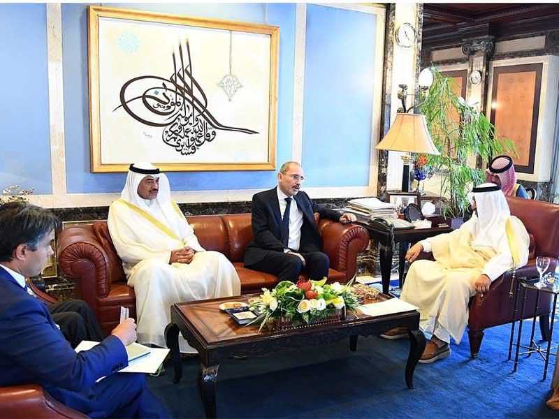 المبارك مستقبلاً الصفدي أمس