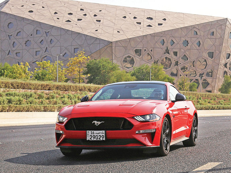 فورد موستانج...