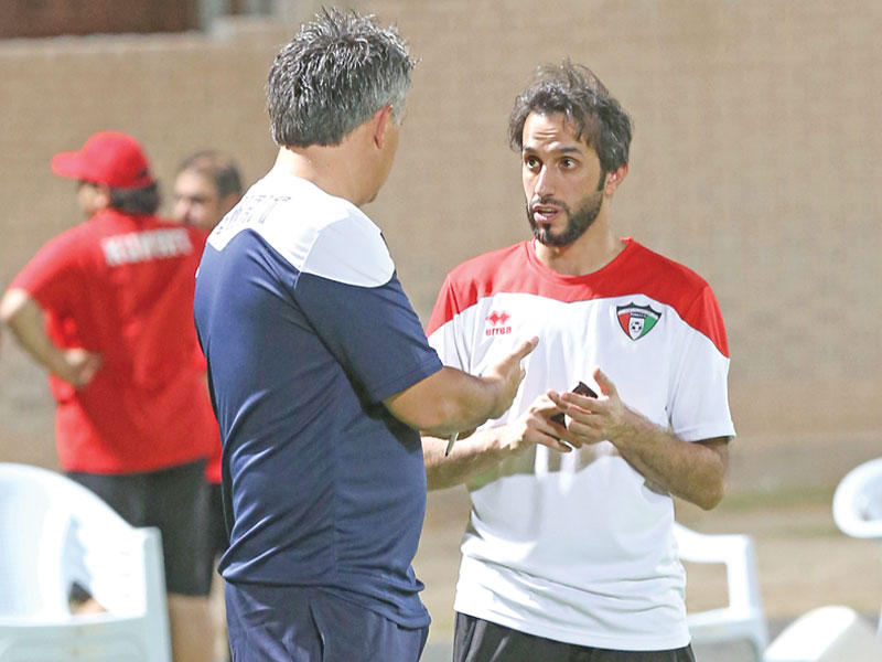 روميو جوزاك وحديث جانبي مع فهد عوض