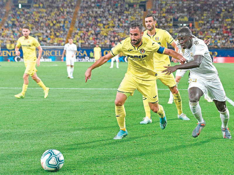 جانب من مواجهة ريال مدريد وفياريال