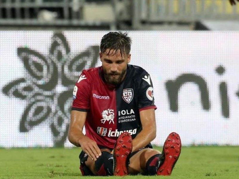  مهاجم  نادي كالياري الإيطالي ليوناردو بافوليتي