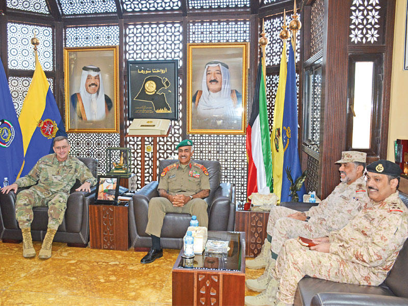 الخضر مستقبلاً المسؤول الأميركي أمس