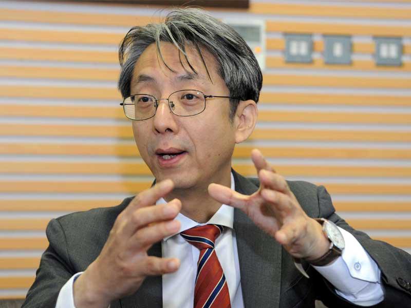 سفير كوريا الجنوبية لدى البلاد هونغ يونغ