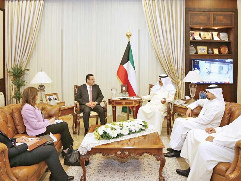 الجارالله خلال اجتماعه مع السفير المصري أمس