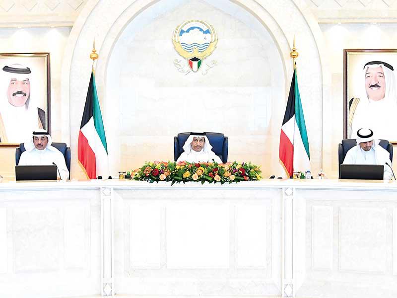 جانب من اجتماع مجلس الوزراء أمس