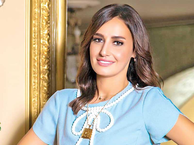 الفنانة حلا شيحة 