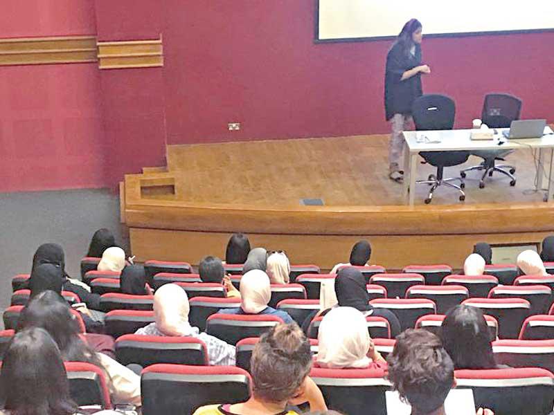 جانب من اللقاء التنويري