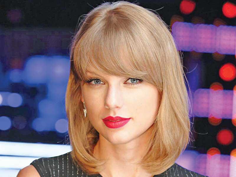  نجمة البوب الأميركية تايلور سويفت