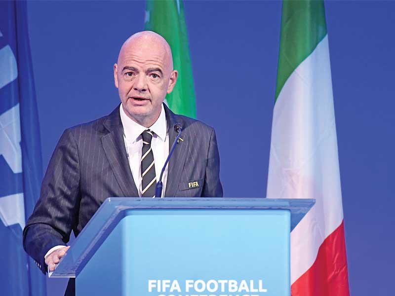 رئيس الاتحاد الدولي لكرة القدم السويسري جاني إنفانتينو