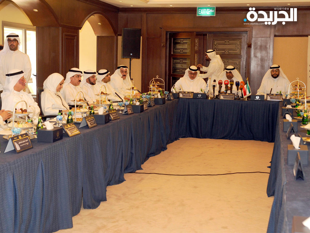  النمش متحدثاً في الإجتماع 