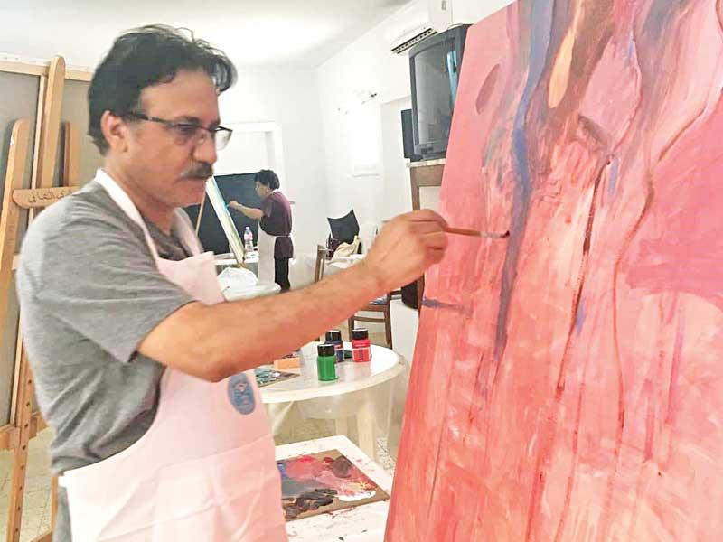 الرسام التشكيلي عادل الخلف