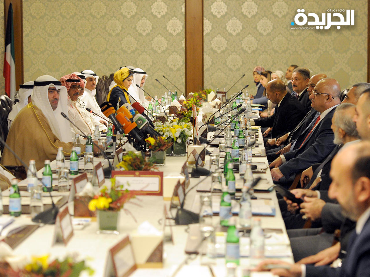 الروضان متحدثاً في افتتاح الإجتماع