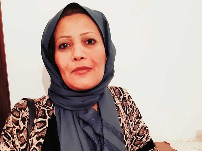  الأديبة الليبية عزة سمهود