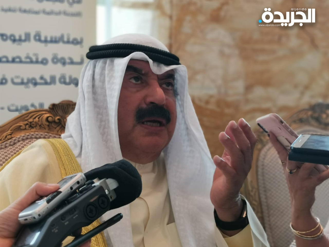 الجارالله متحدثاً للصحفيين