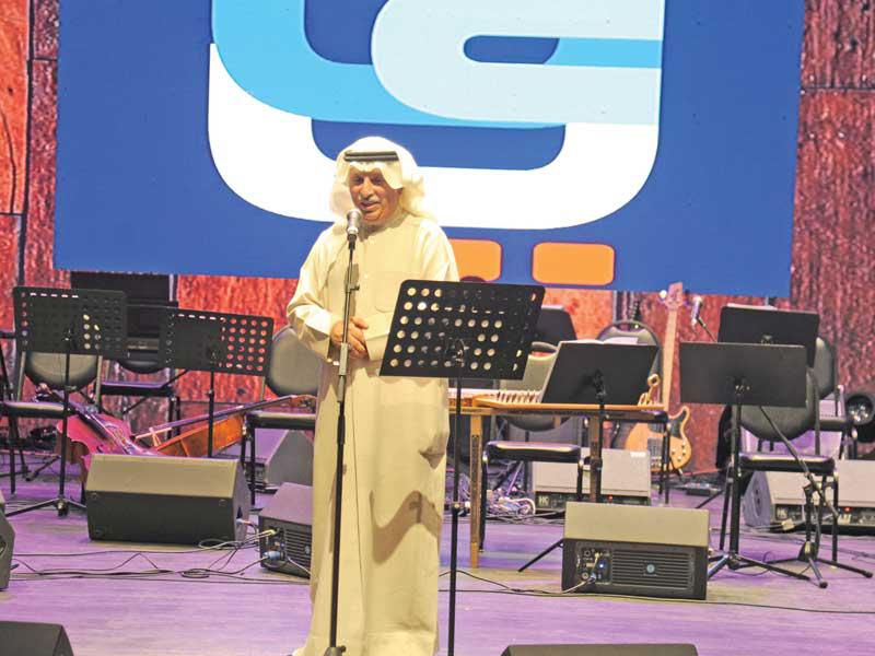 الشاعر علي المعتوق