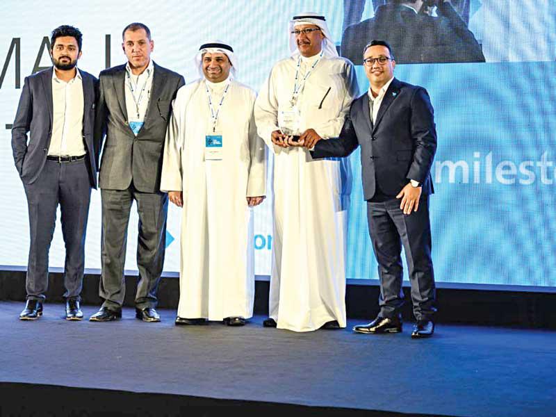 خلال تسلّم الجائزة