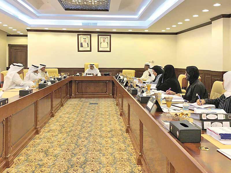 جانب من اجتماع مجلس شؤون الأوقاف
