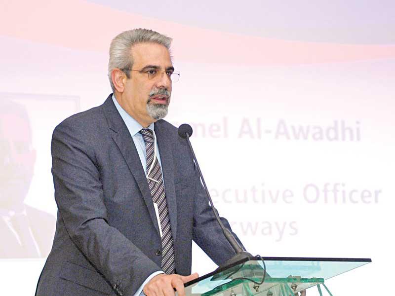 الرئيس التنفيذي للخطوط الجوية الكويتية المهندس كامل العوضي