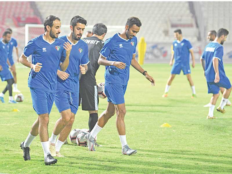 جانب من تدريب الأزرق قبل المغادرة