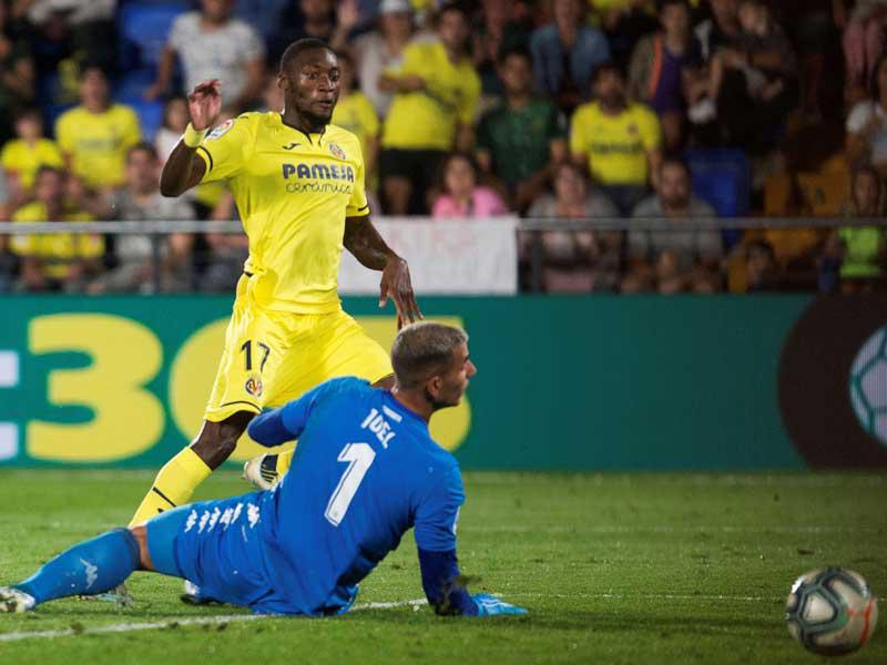 لقطة من مباراة فياريال و بيتيس