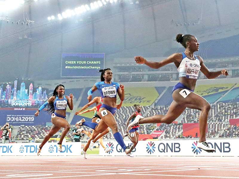 جانب من منافسات سباق 200م