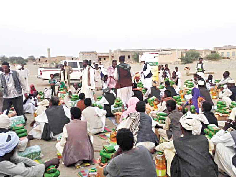  مخيماً لإيواء وإغاثة 500 أسرة سودانية متضررة من جراء السيول والفيضانات بمنطقة ودرملي