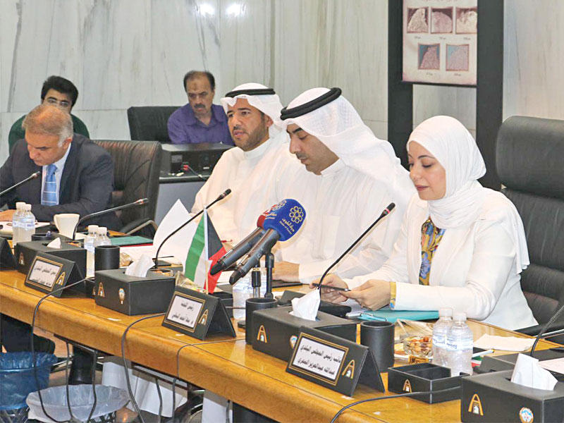 جانب من ورشة لجنة البيئة