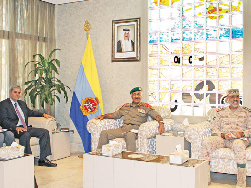 الخضر مستقبلاً المسؤول الأميركي أمس