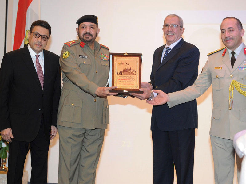 تكريم رئيس هيئة الخدمة الوطنية العسكرية في الجيش اللواء محمد الخضر