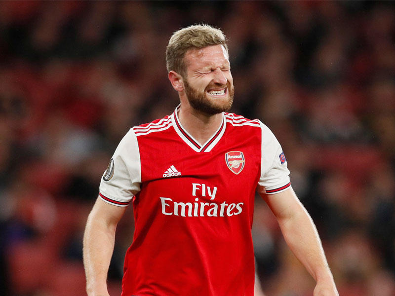 شكودران موستافي مدافع فريق أرسنال الإنكليزي لكرة القدم 