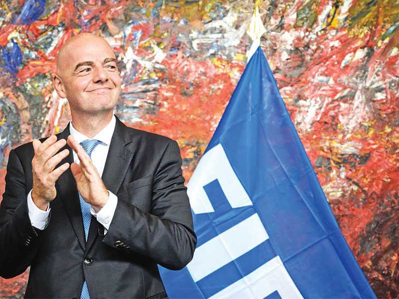 رئيس الاتحاد الدولي لكرة القدم (فيفا) جياني إنفانتينو