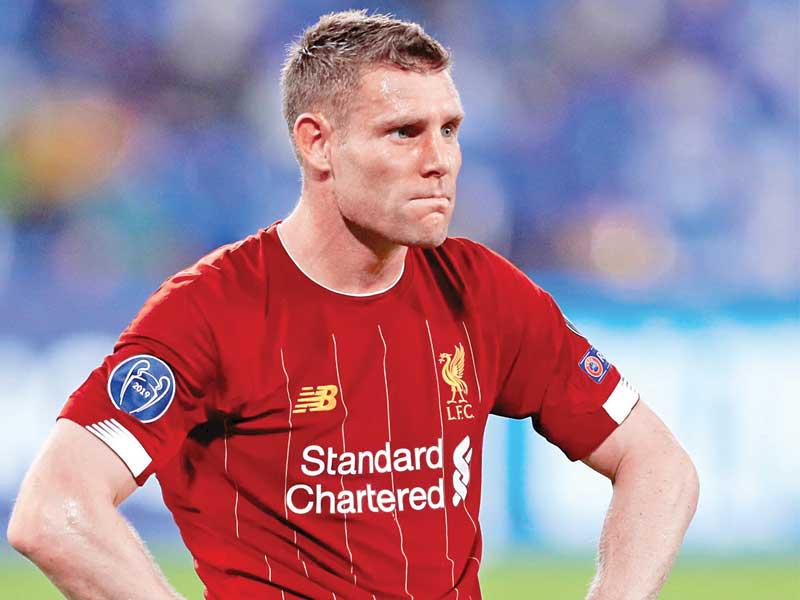 جيمس ميلنر لاعب خط وسط فريق ليفربول الإنكليزي لكرة القدم