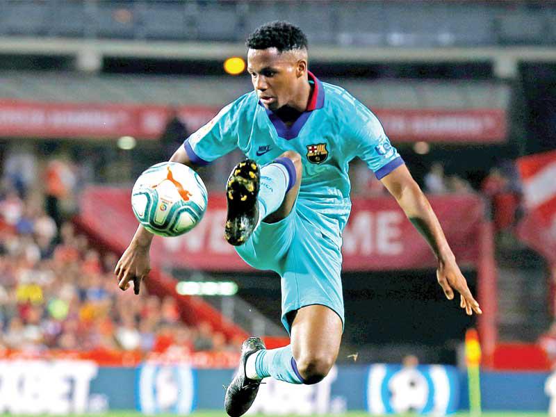 فاتي نجم برشلونة