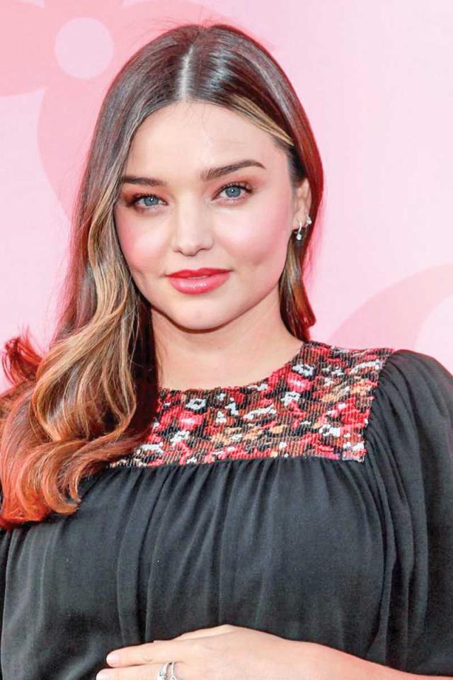 عارضة الأزياء الأسترالية ميراندا كير