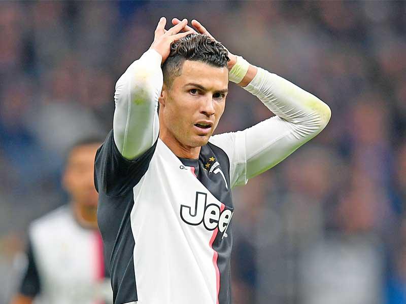 المهاجم البرتغالي الدولي كريستيانو رونالدو