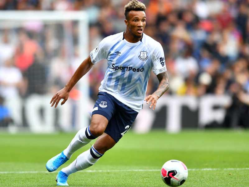 لاعب الوسط جون فيليب جبامين