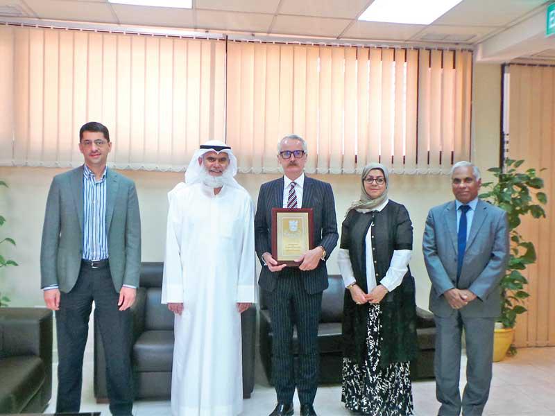  جانب من تكريم الخبير