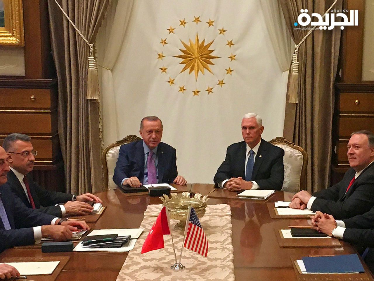 جانب من لقاء إردوغان ومايك بنس