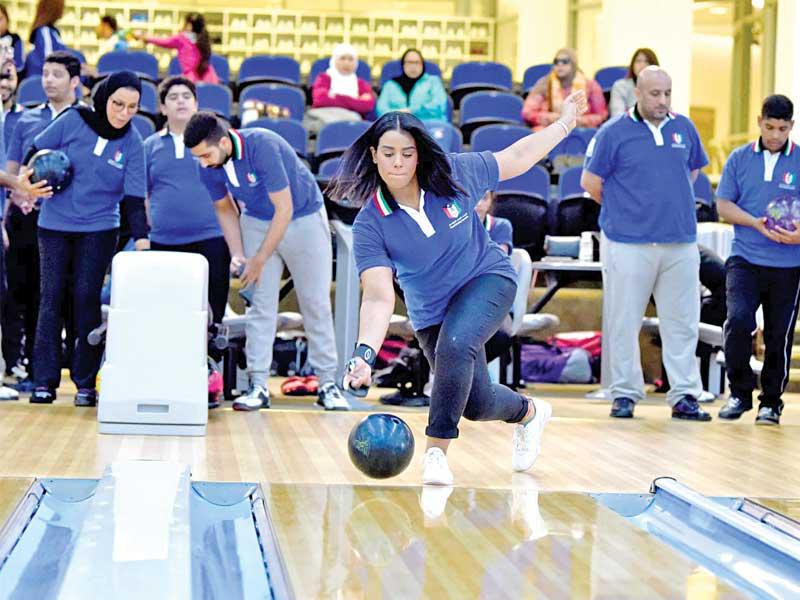 تدريبات سيدات البولينغ