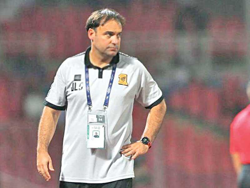 المدرب التشيلي لويس سييرا 