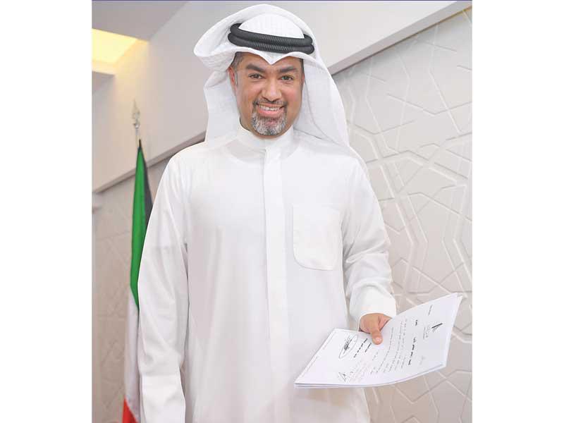 الطبطبائي يحمل صحيفة الاستجواب