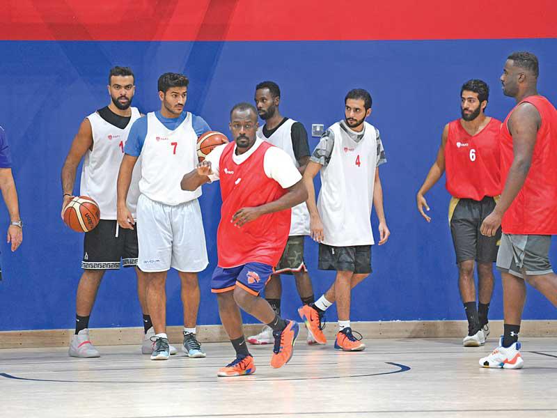 جانب من تدريب لاعبي المنتخب أمس الأول