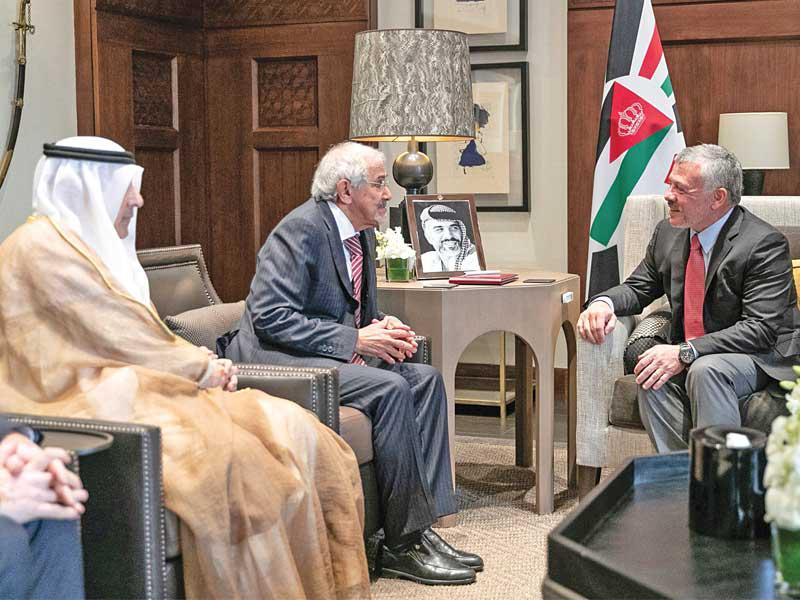 العاهل الأردني خلال استقباله الساير