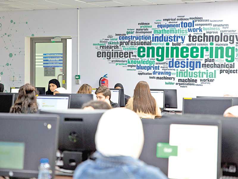 من الأجواء الدراسية في الكلية