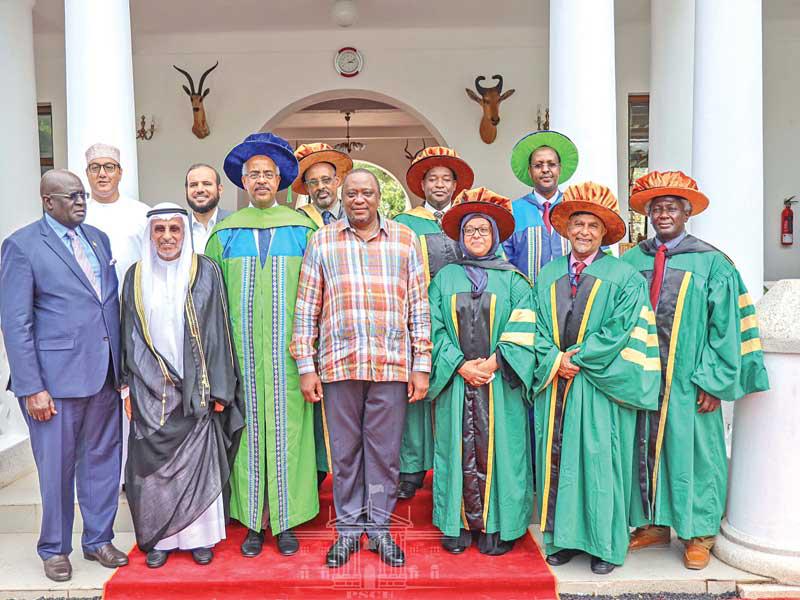 مشاركون في احتفال الاعتماد الاكاديمي لجامعة الأمة