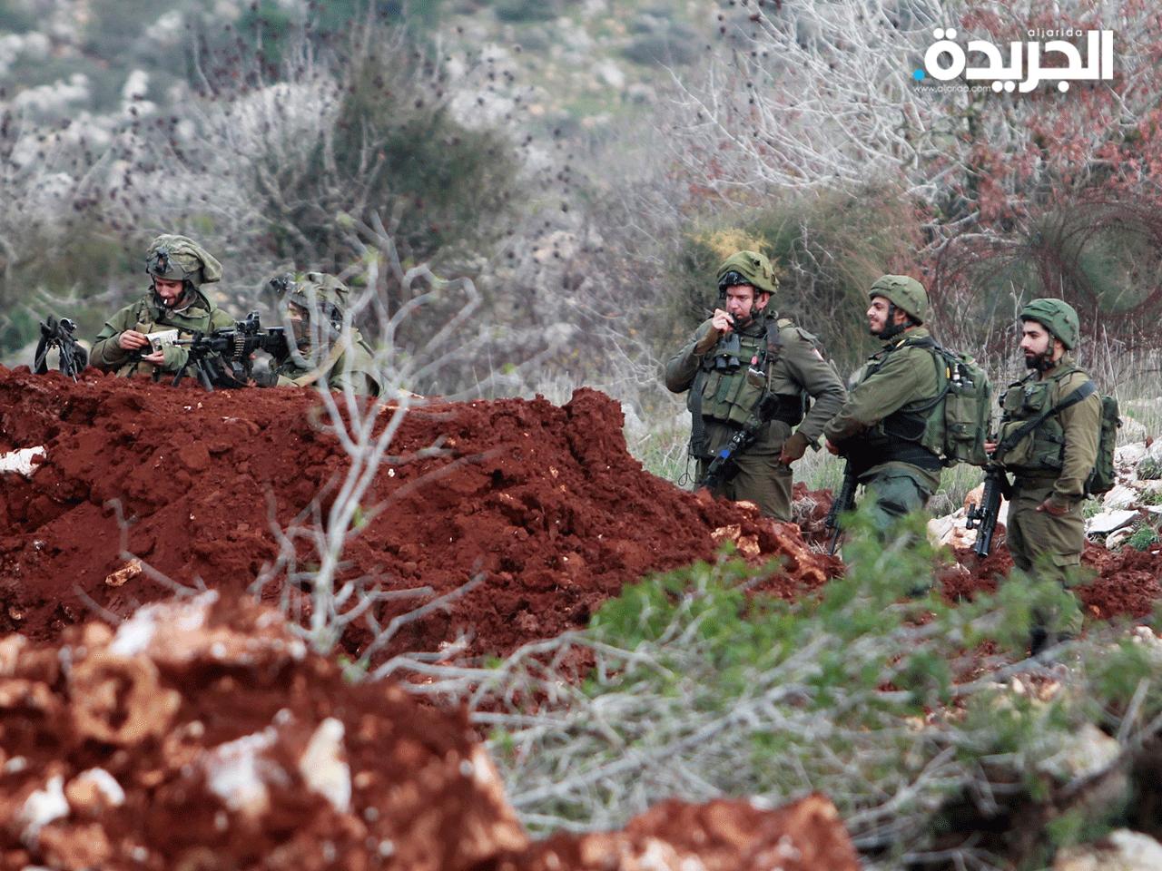 جنود الاحتلال يتخذون مواقعهم على حدود لبنان 
