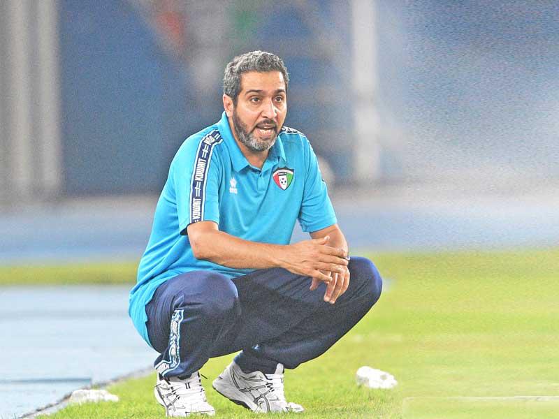 مدرب الأزرق ثامر عناد