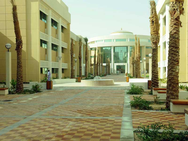 كلية الدراسات التجارية بالهيئة العامة للتعليم التطبيقي والتدريب