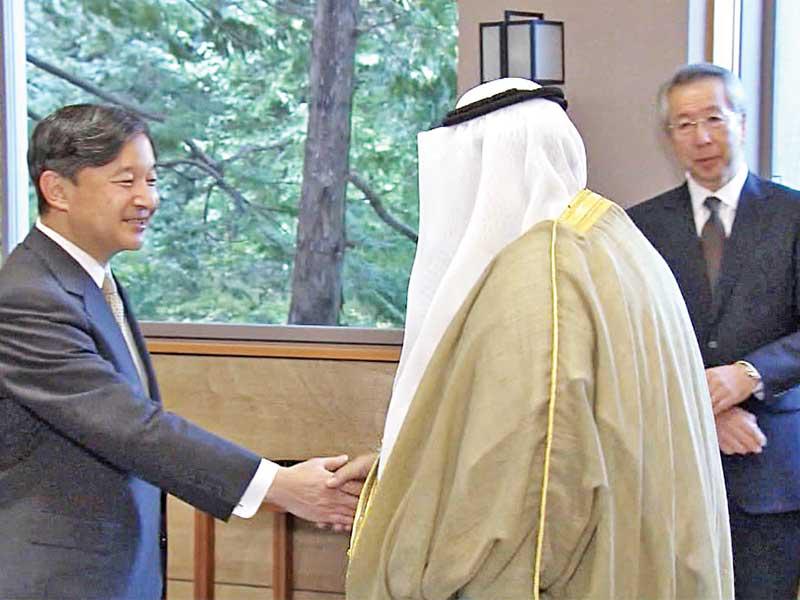 ممثل الأمير خلال حضور الحفل